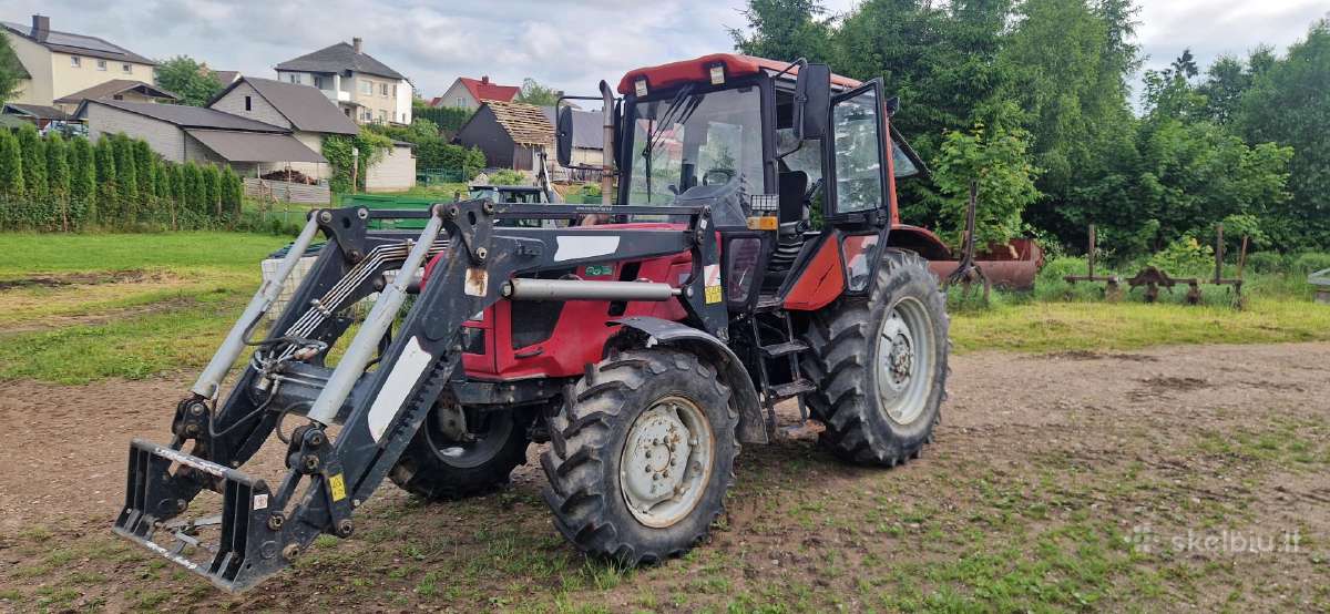 Mtz 1025.3 Belarus su frontaliniu.