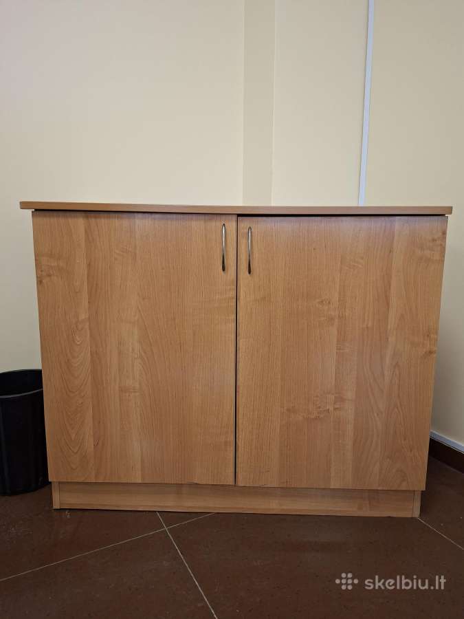Spintele dvidurė 25€