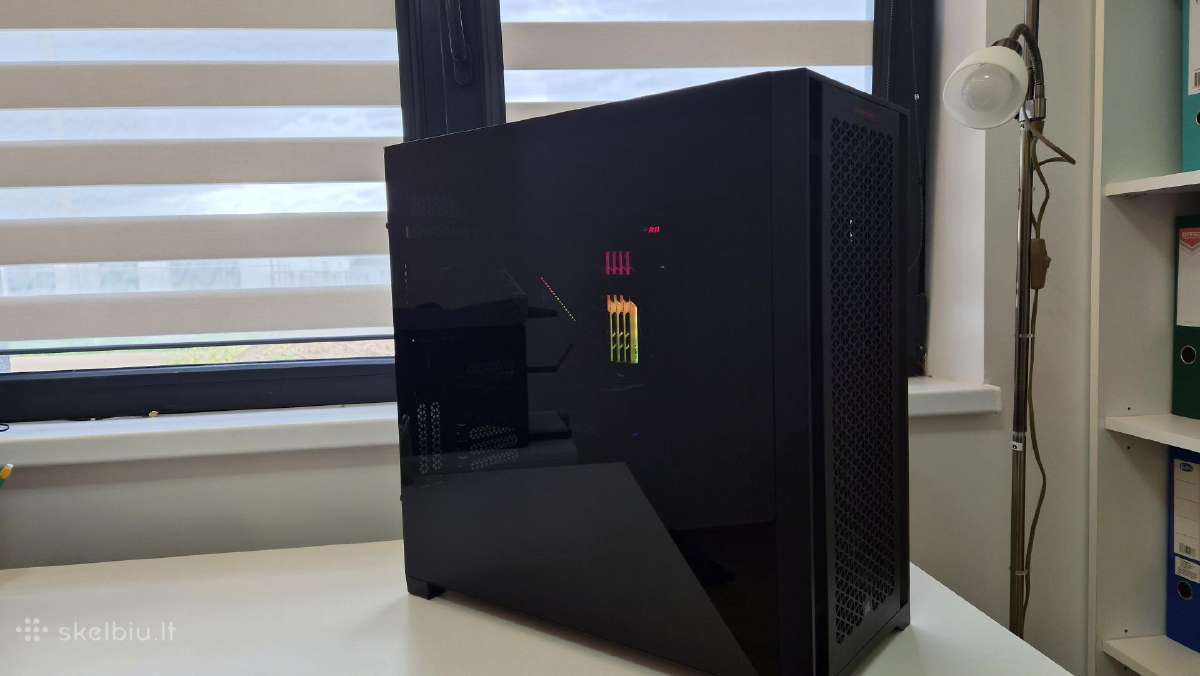 Rog Pc rtx 5070, 5800x, 32gb RAM, 2.5tb