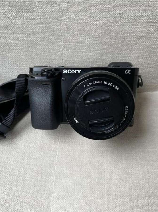 Sony A6000
