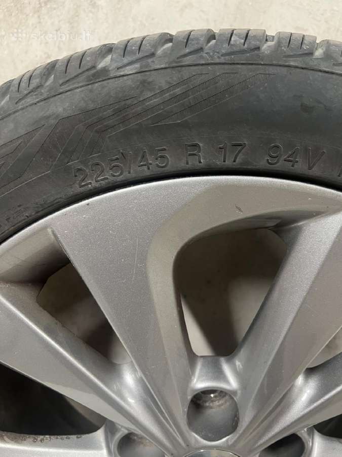 Orginalūs Toyota lieti diskai su žieminėm padangom - nuotraukos Nr. 2