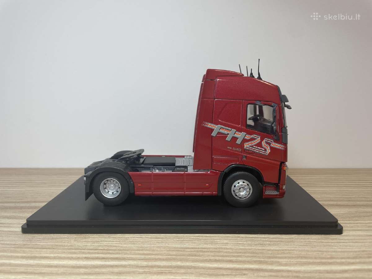 Parduodu Volvo Fh vilkiko modeliuką 1/43 - nuotraukos Nr. 2