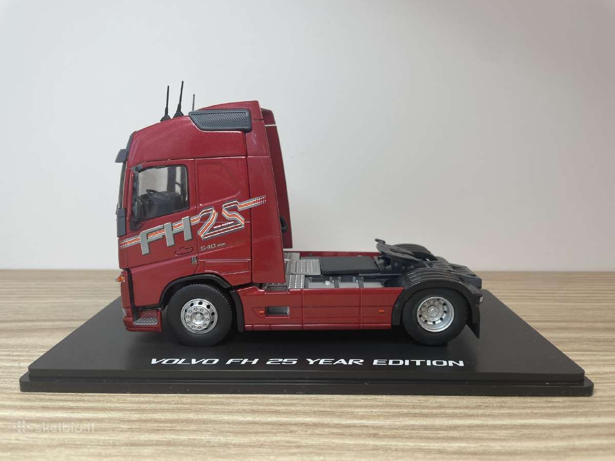 Parduodu Volvo Fh vilkiko modeliuką 1/43 - nuotraukos Nr. 5