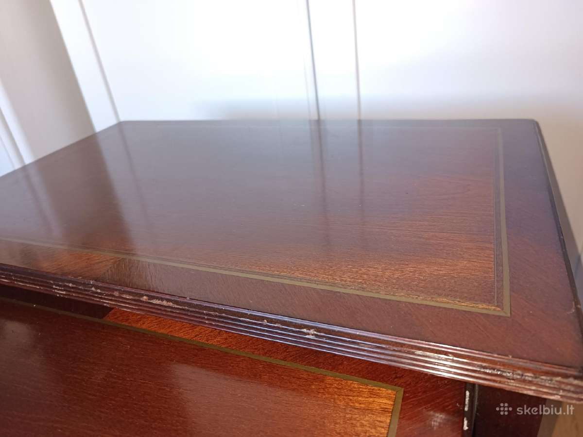 Žalvario juostomis puošti staliukai- trio - nuotraukos Nr. 24