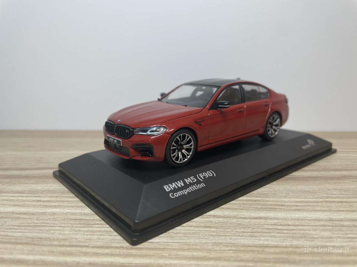 Parduodu Bmw M5 modeliuką 1/43