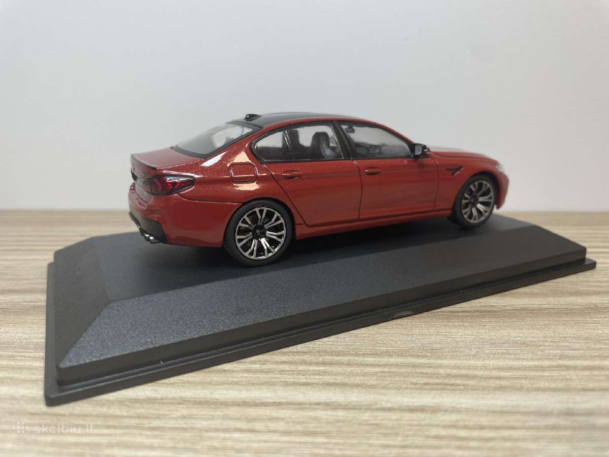 Parduodu Bmw M5 modeliuką 1/43 - nuotraukos Nr. 4