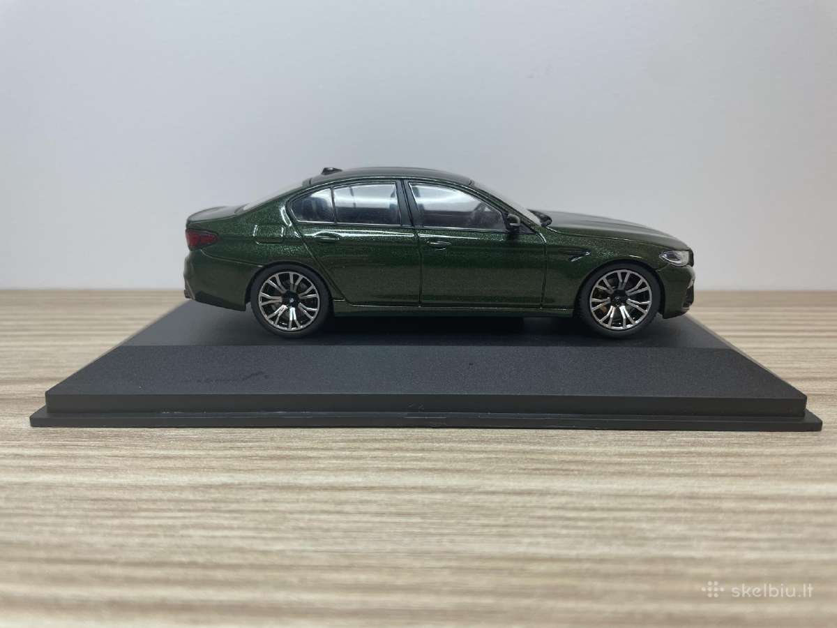 Parduodu Bmw M5 1/43 modeliuką - nuotraukos Nr. 5
