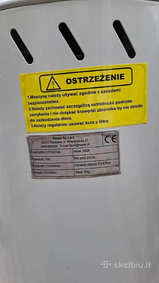 Resser 105 l smėliapūtė su siurbliu.