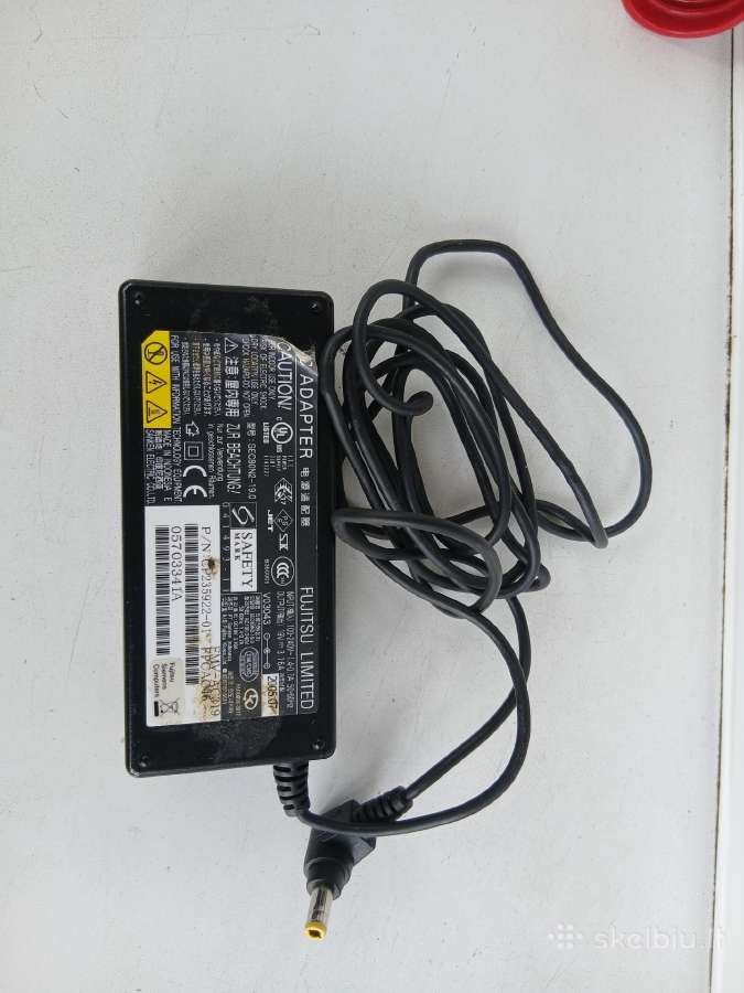 Fujitsu įkroviklis 19v 3.16a (60w)