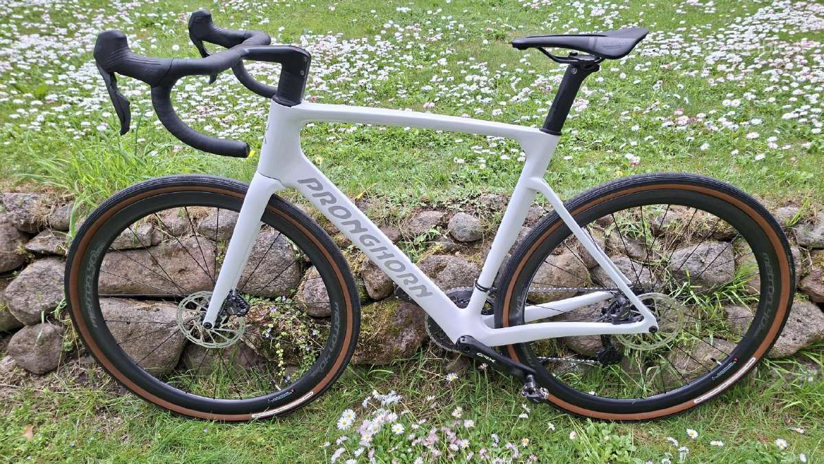 Carbon Pronghorn Road X GRX Di2 2025