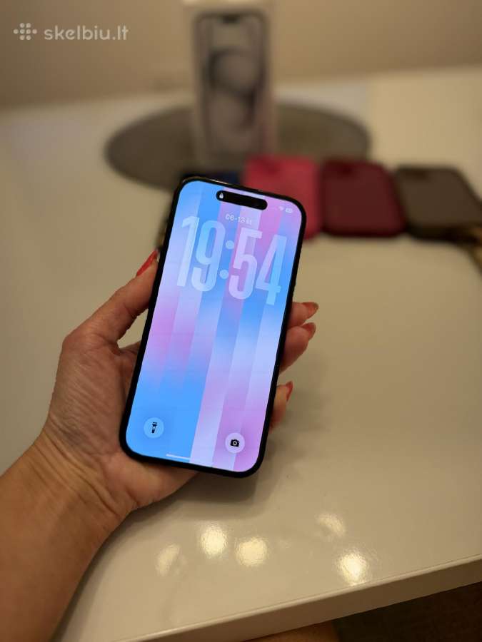 iPhone 15