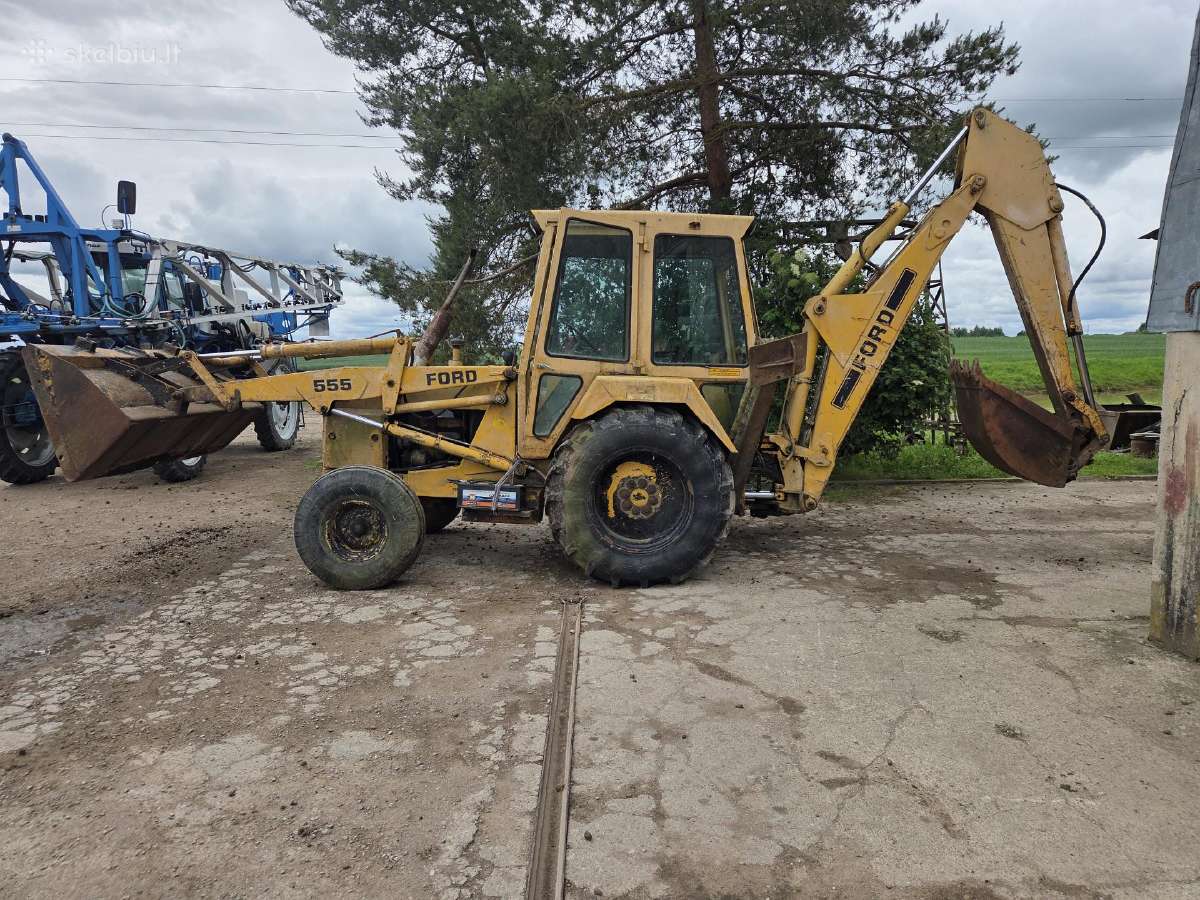 Parduodu žemės ūkio techniką