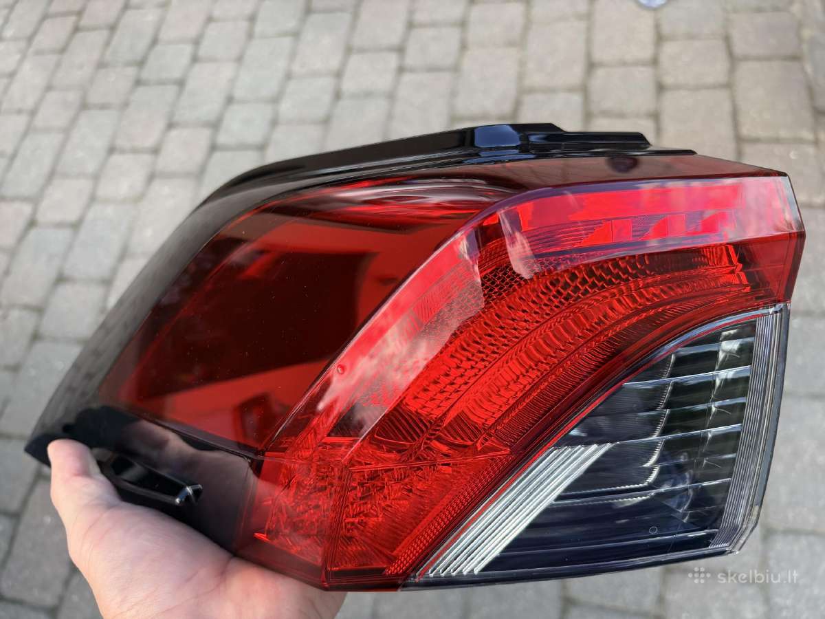 Toyota Rav4 Galinis kairys sparno zibintas