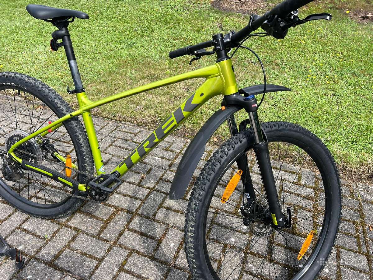 Trek Marlin 5 dviratis