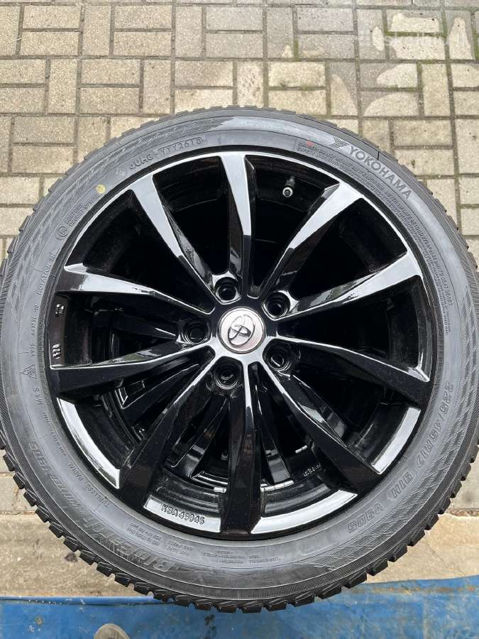225/45/r17 Toyota ratlankiai - nuotraukos Nr. 2