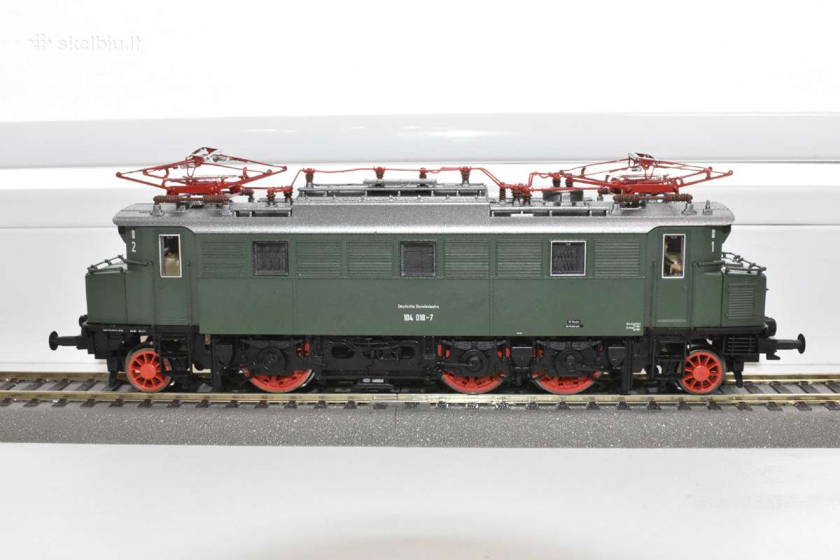 Piko elektrinis lokomotyvas Br 104 - nuotraukos Nr. 4