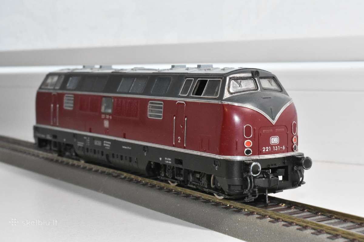 Fleischmann dyzelinis lokomotyvas Br 221 - nuotraukos Nr. 3