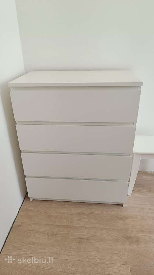 Parduodama Ikea Malm komoda. Tikrai gero stovio
