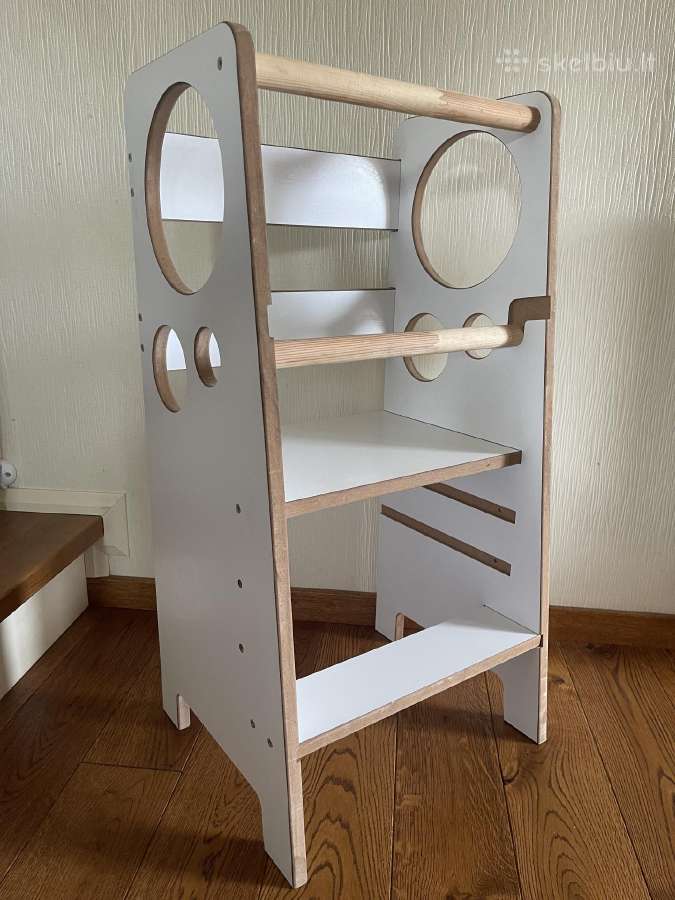 Montessori bokštelis