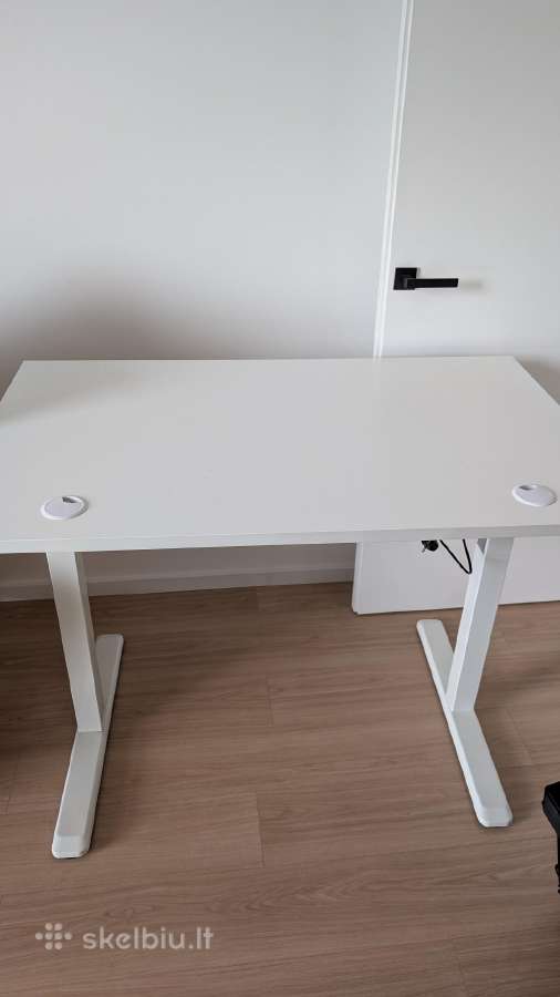 Darbo stalas Desky t150-22-qx 120cm