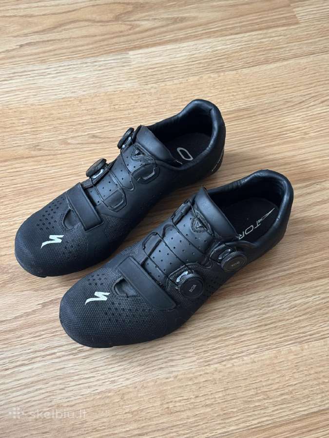 Specialized torch 3 batai 42d.