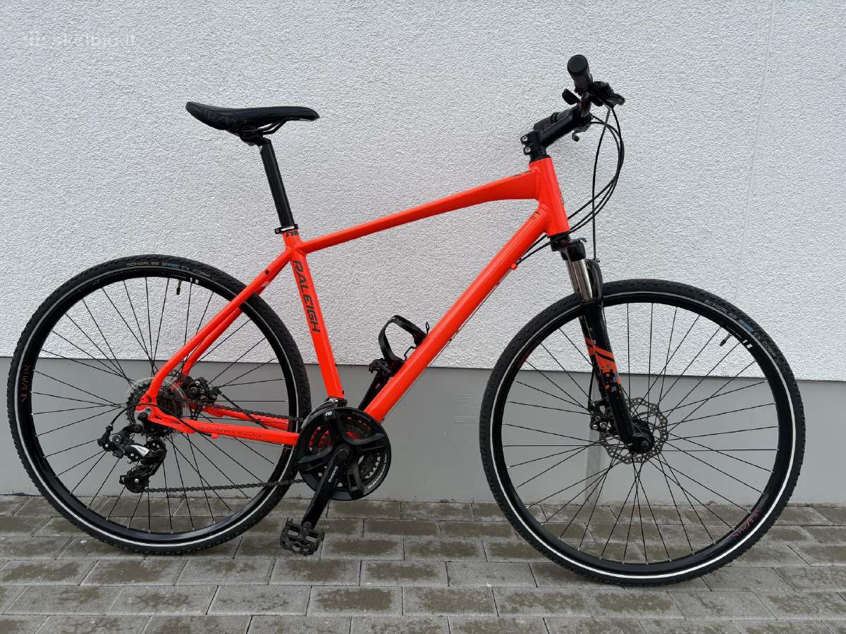 Raleigh strada