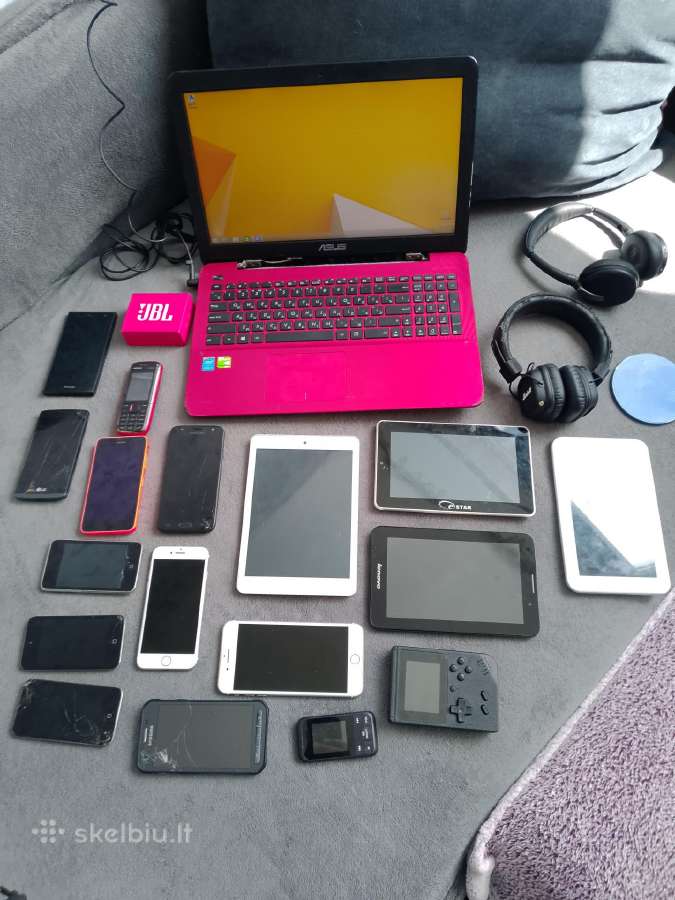 Telefonai, kompai, ausines ir kt.
