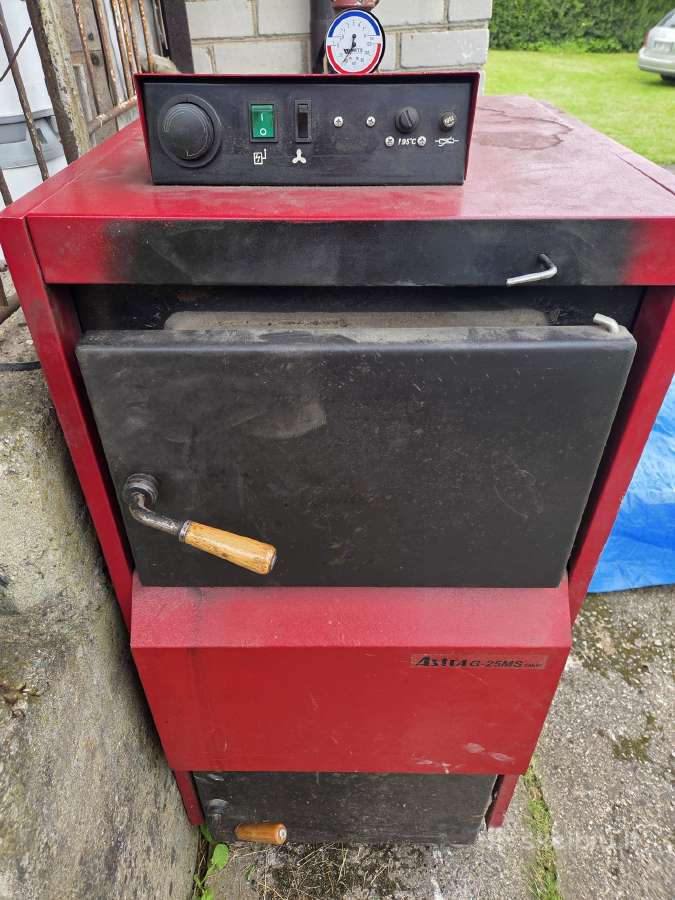 Parduodamas 12metų katilas astra 25kw.