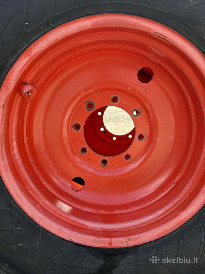 Traktoriaus ratai 480/65r28 priekiniai - nuotraukos Nr. 14