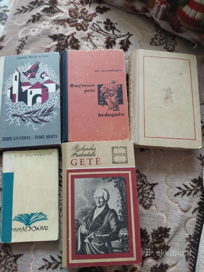 Senos knygos