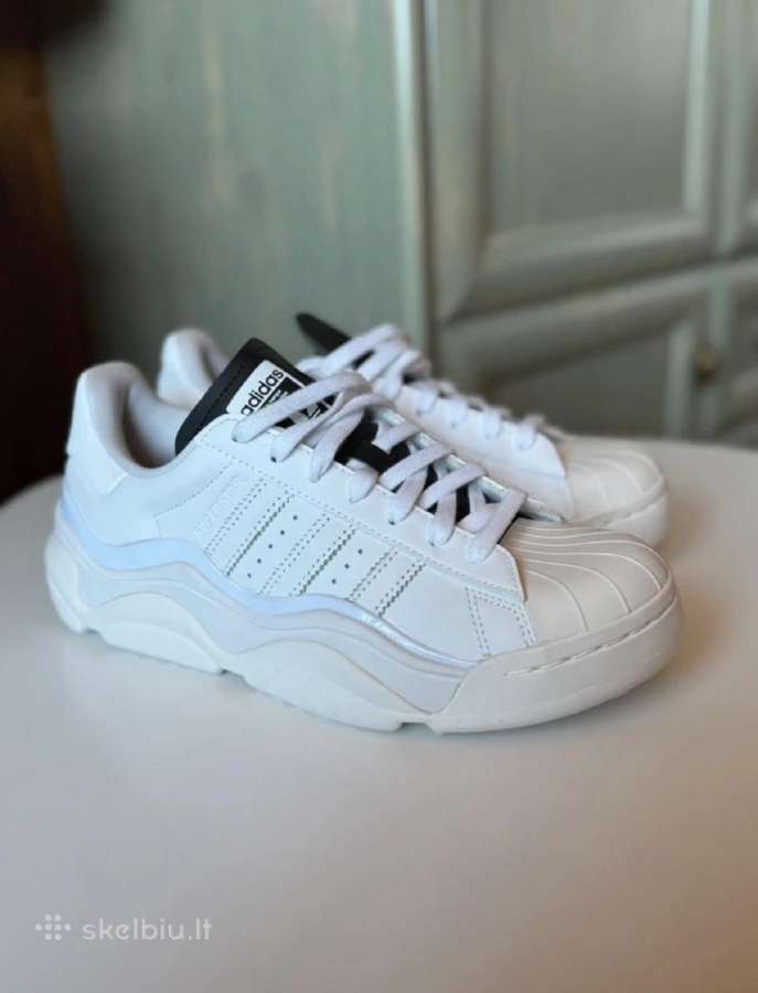 Adidas kedai