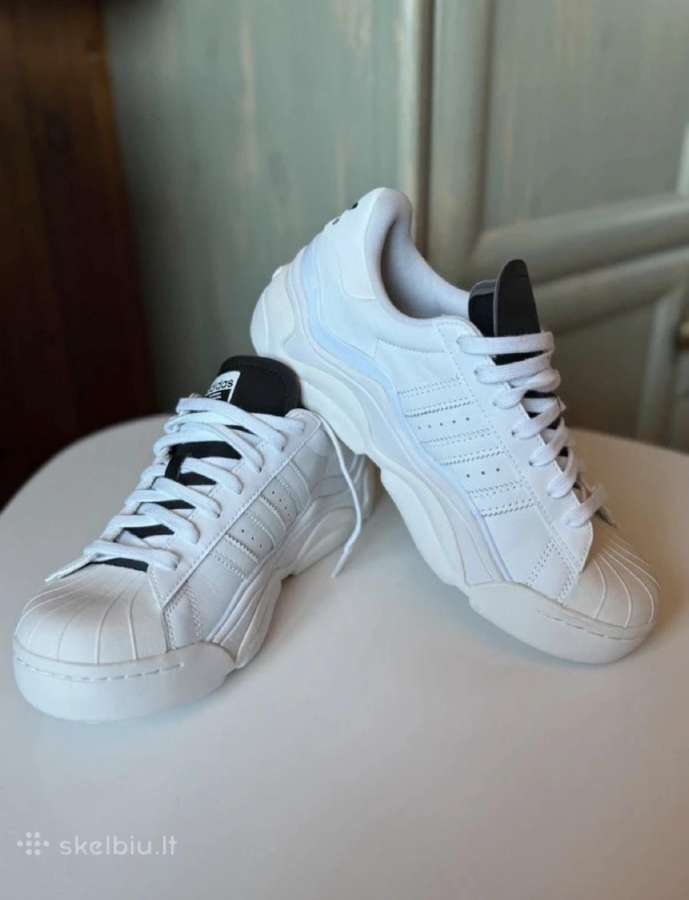 Adidas kedai - nuotraukos Nr. 2