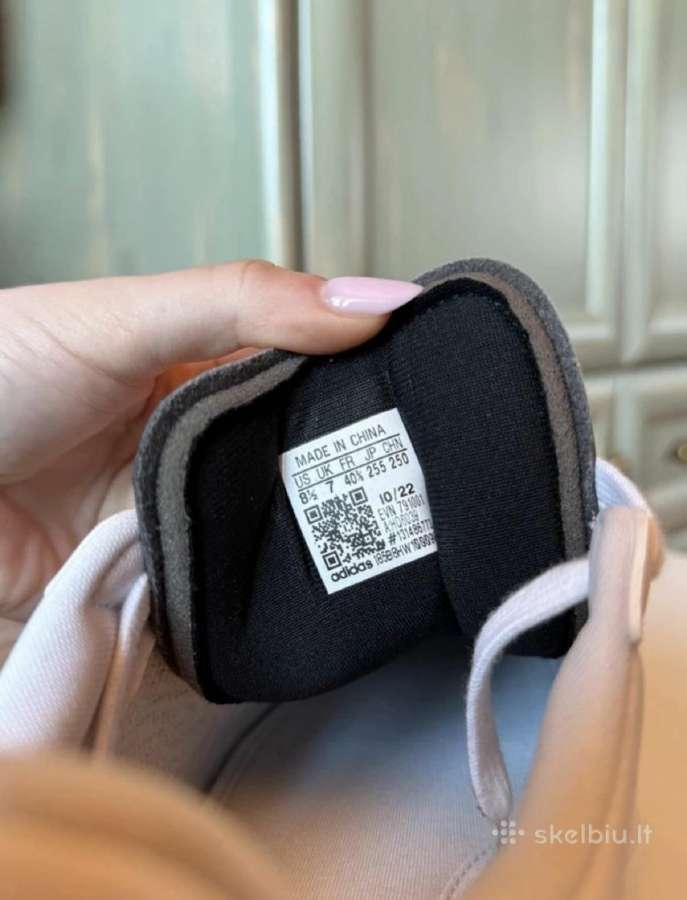 Adidas kedai - nuotraukos Nr. 4