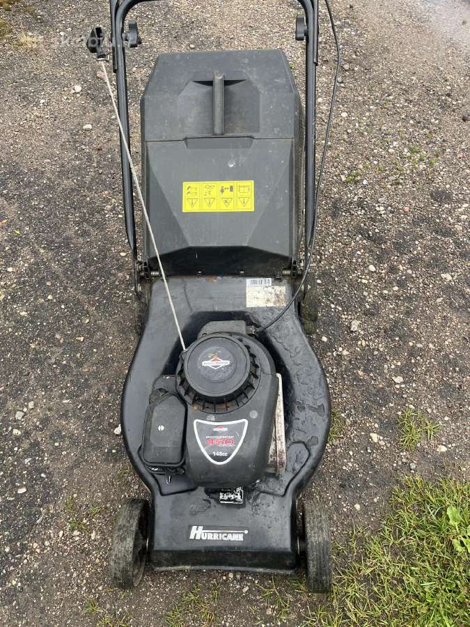 Naudota Briggs 450 žoliapjove
