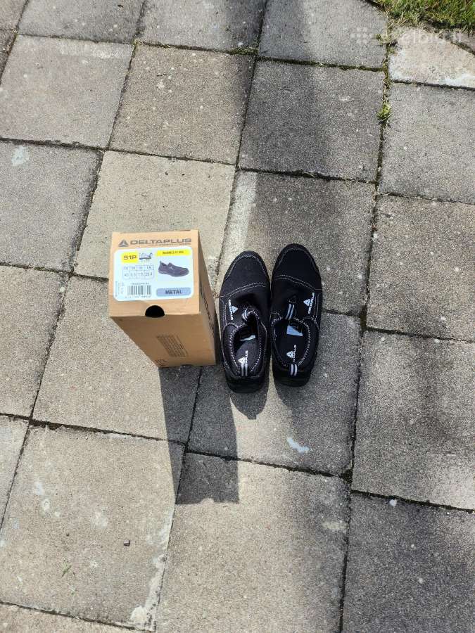 Parduodami nauji saugos darbiniai batai 40dydis