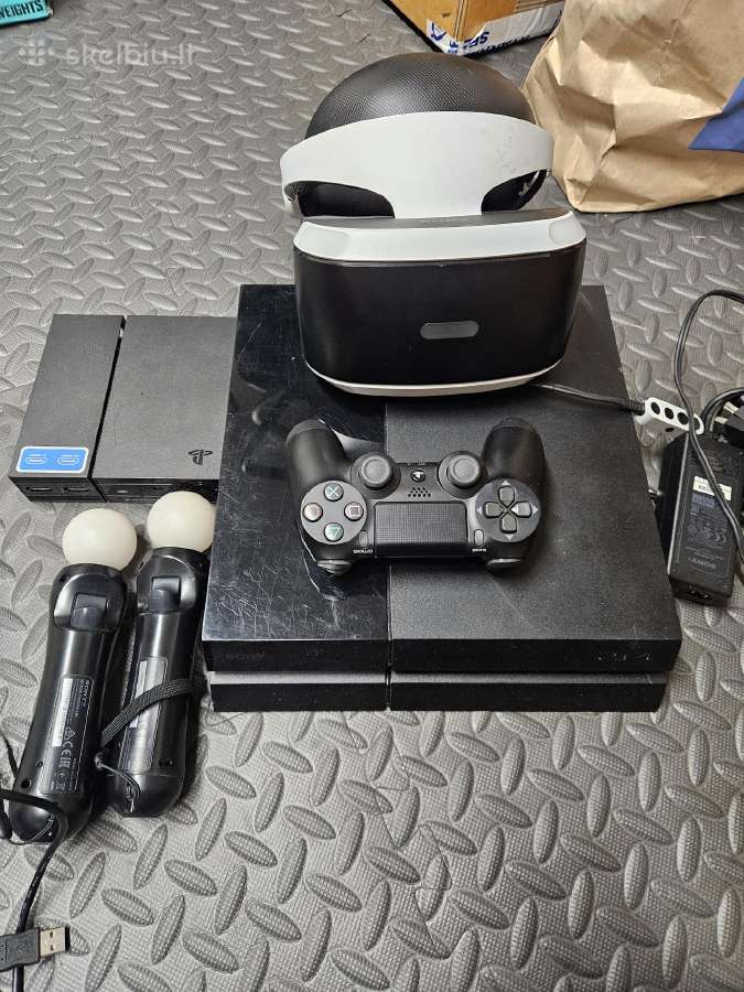 Atrištas ps4 500gb su vr komplektu