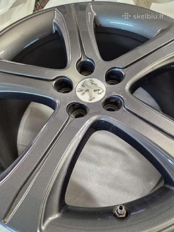 Peugeot lengvo lydinio ratlankiai