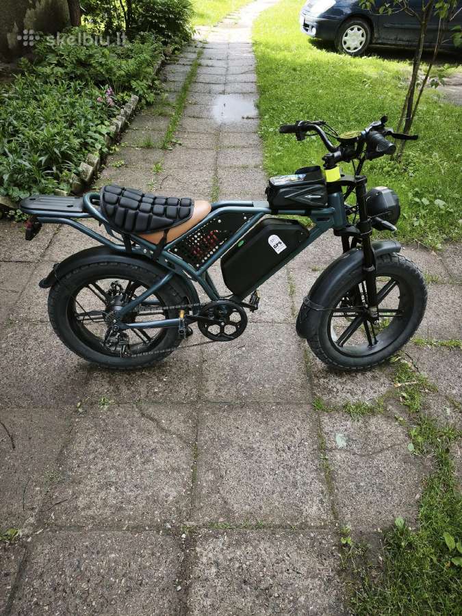 Parduodamas beveik naujas elektrinis dviratis