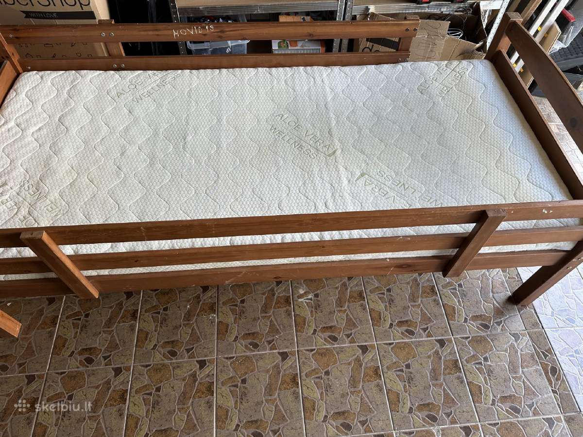 Lova 90x200 su čiužiniu