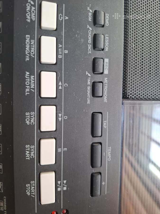 Sintezatorius Yamaha Psr E433 su stovu - nuotraukos Nr. 3