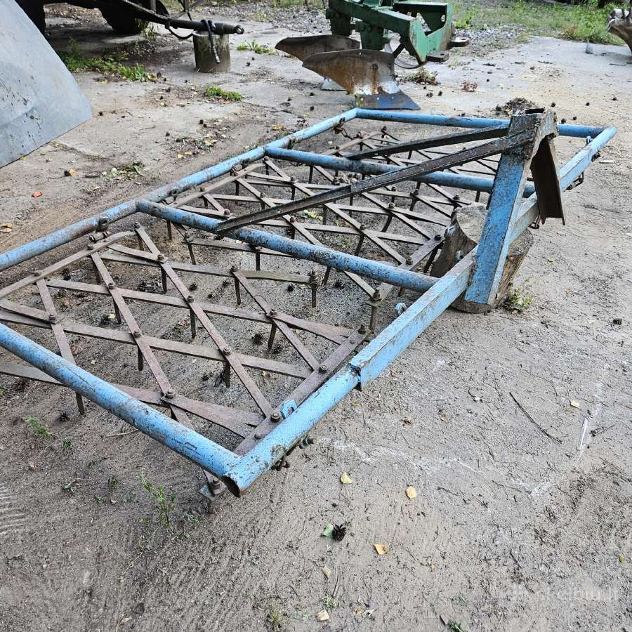 Akečios, ežiai ravėjimui