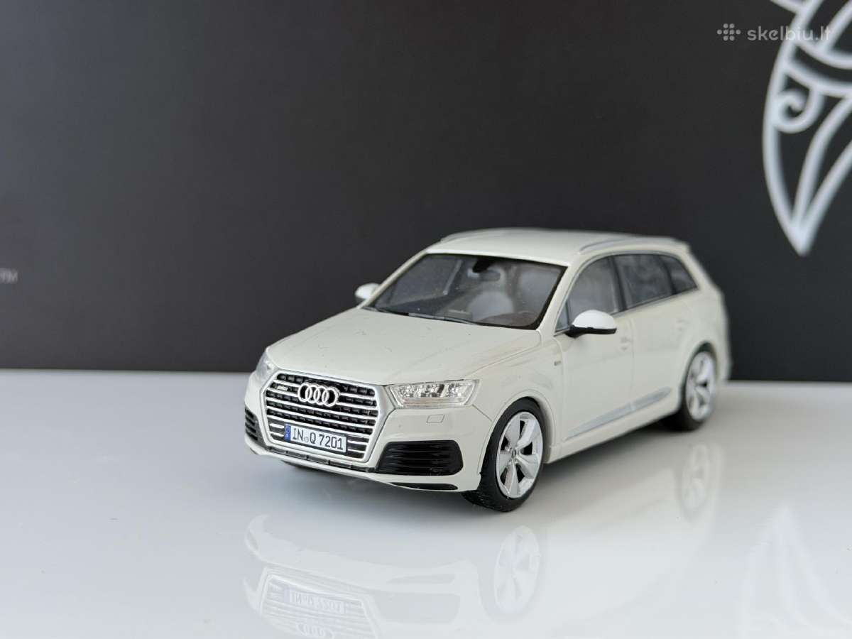 Audi Q7 1:43