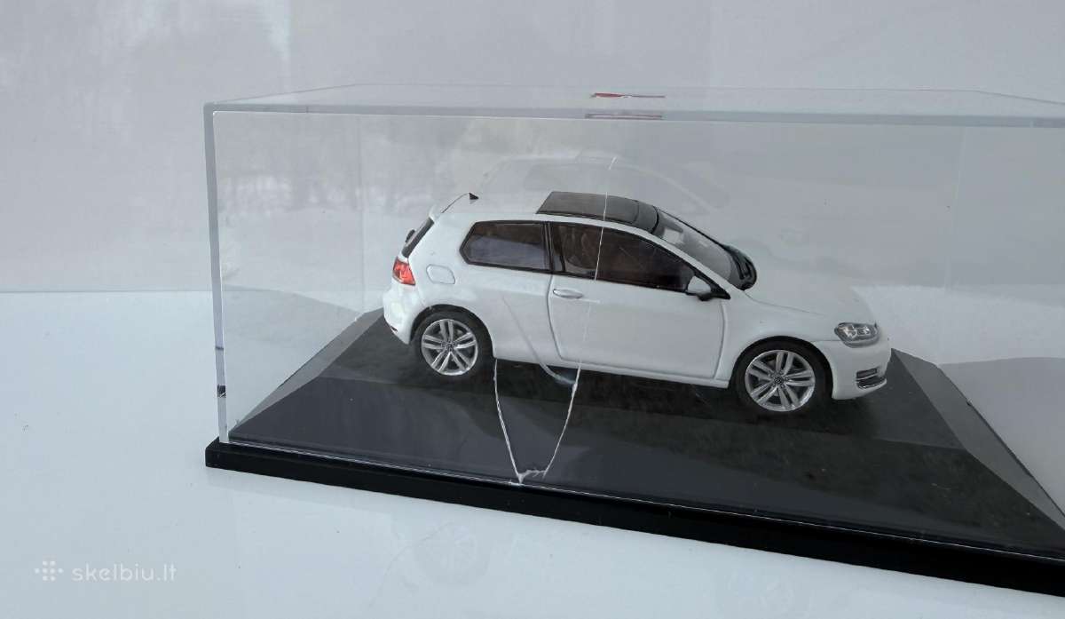 Volkswagen Golf VII 1:43 - nuotraukos Nr. 8