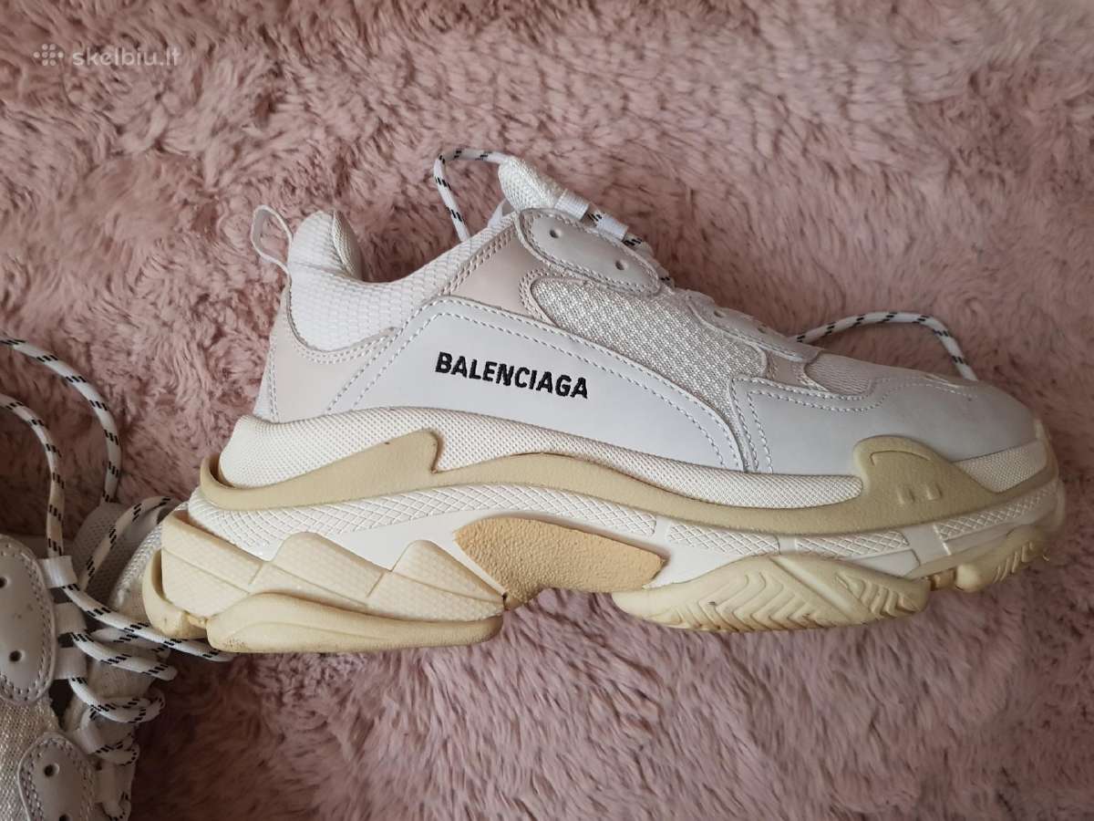 Balenciaga triple s