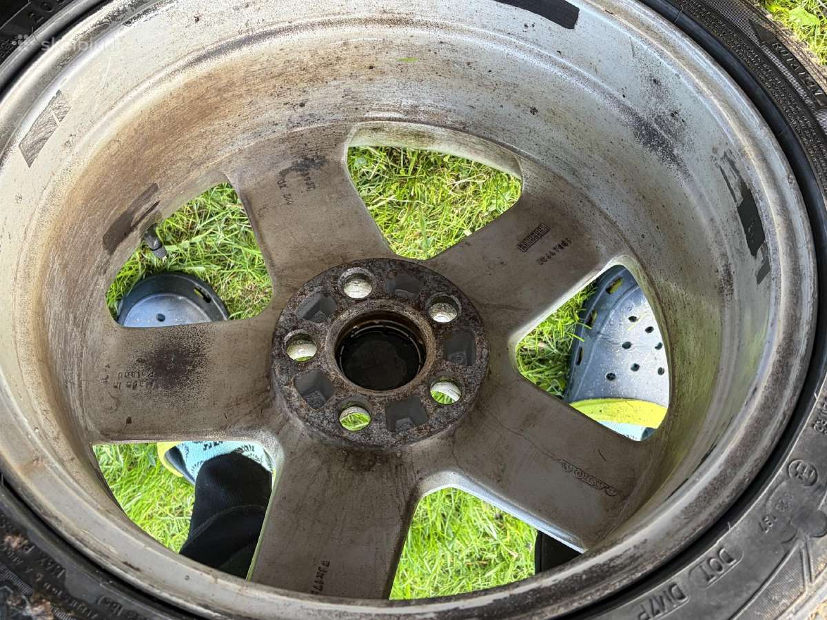 Volvo lieti ratai R17 su padangom - nuotraukos Nr. 11