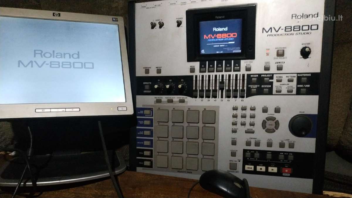 Parduodu Roland Mv8800 Sampleris darbo stotis.