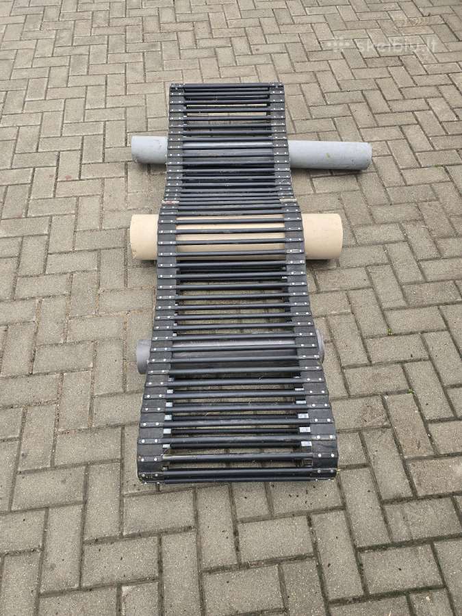 Parduodu naują bulvių kombaino Pyra transporterį.