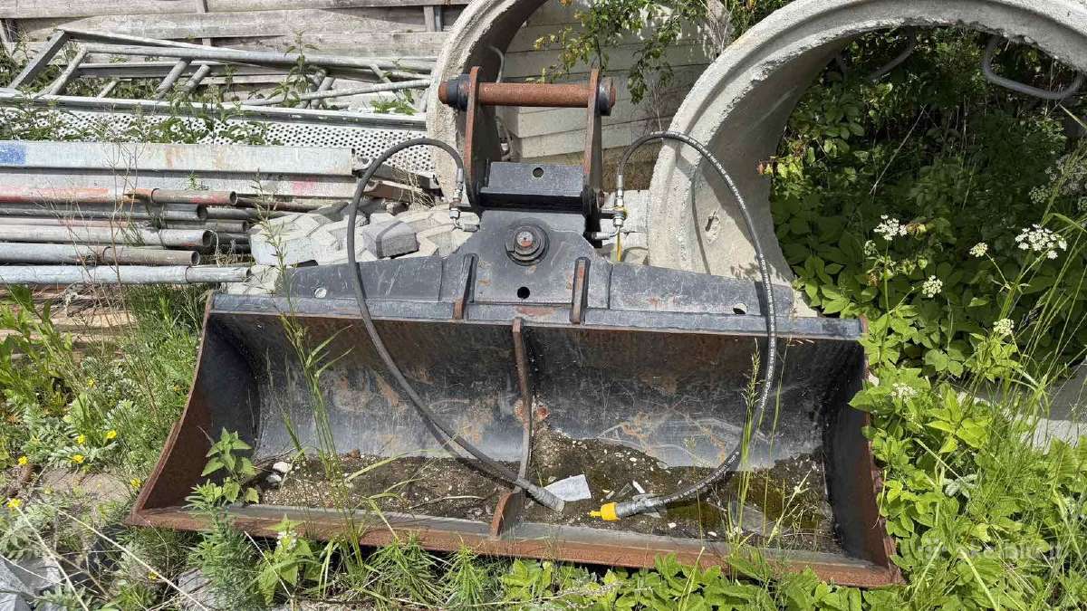 Planiravimo kaušas Caterpillar 1.5m