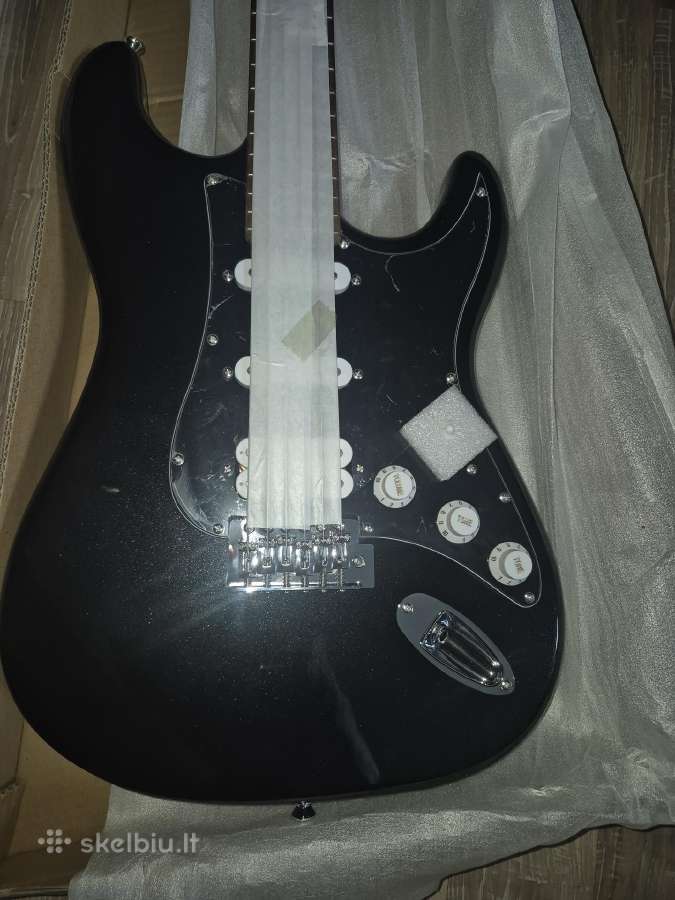 Elektrine gitara Magna Guitar St-250mt