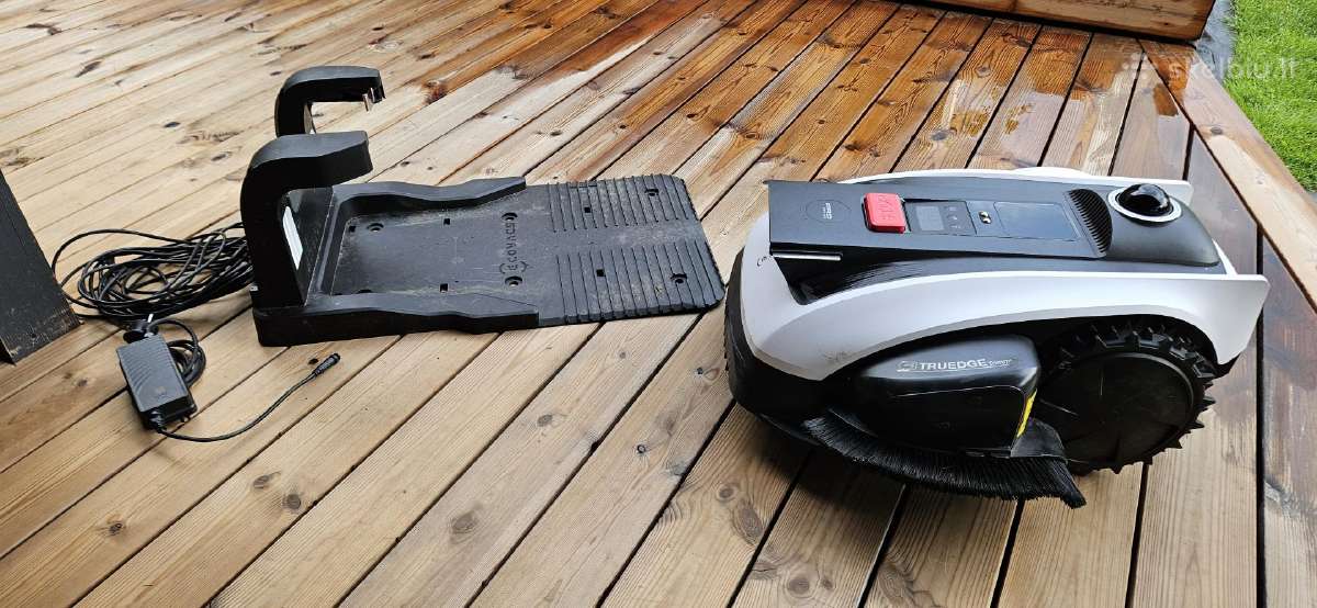 Vejos robotas Ecovacs Goat O1200 Lidar Pro